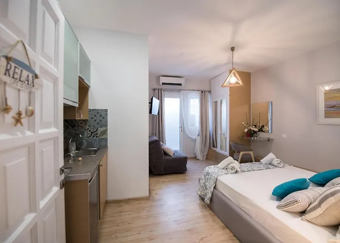 Lefkas &
