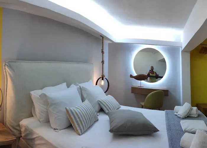 Lefkas &