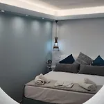 Апартаменты Lefkas & *