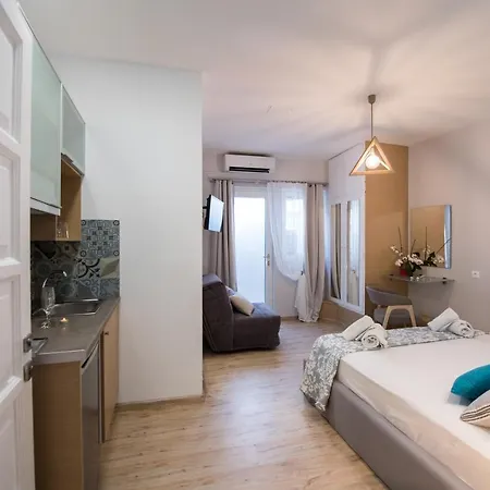 Lefkas &